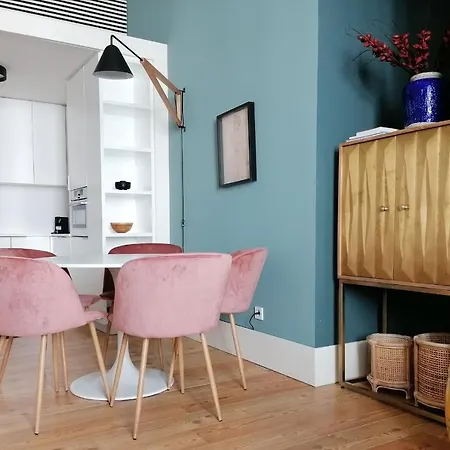 Brand New & Spacious 2bdr By Lovelystay *